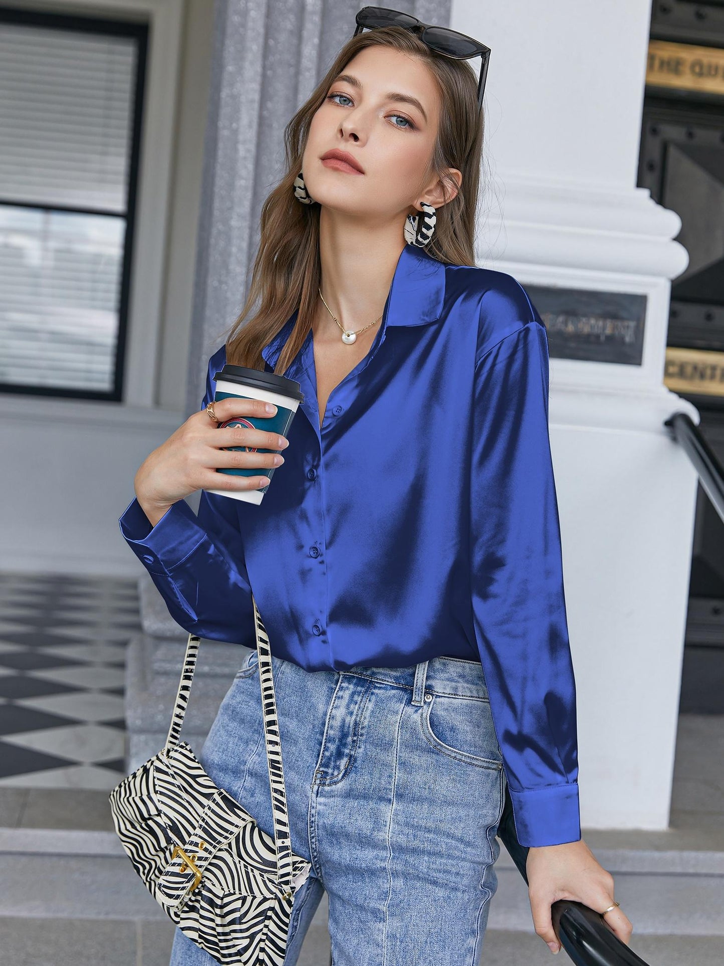 Bushii | Casual Satijnen Blouse met Knoopsluiting en Lange Mouwen